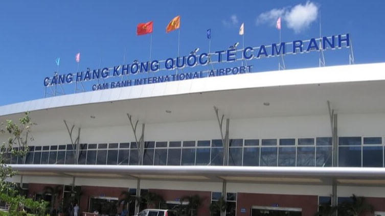 Cảng Hàng không quốc tế Cam Ranh đón 10 triệu lượt khách vào năm 2019.
