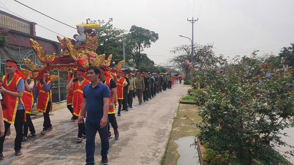Các cựu chiến binh trong ngày hội.