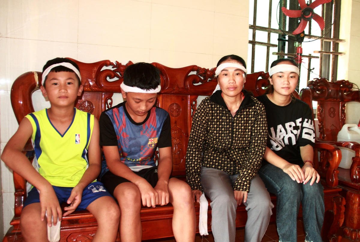 Sự việc xảy ra từ nhiều tháng nay, nhưng gia đình chị Hà không biết phải cầu cứu ai để tìm ra nguyên nhân chồng tử vong. 