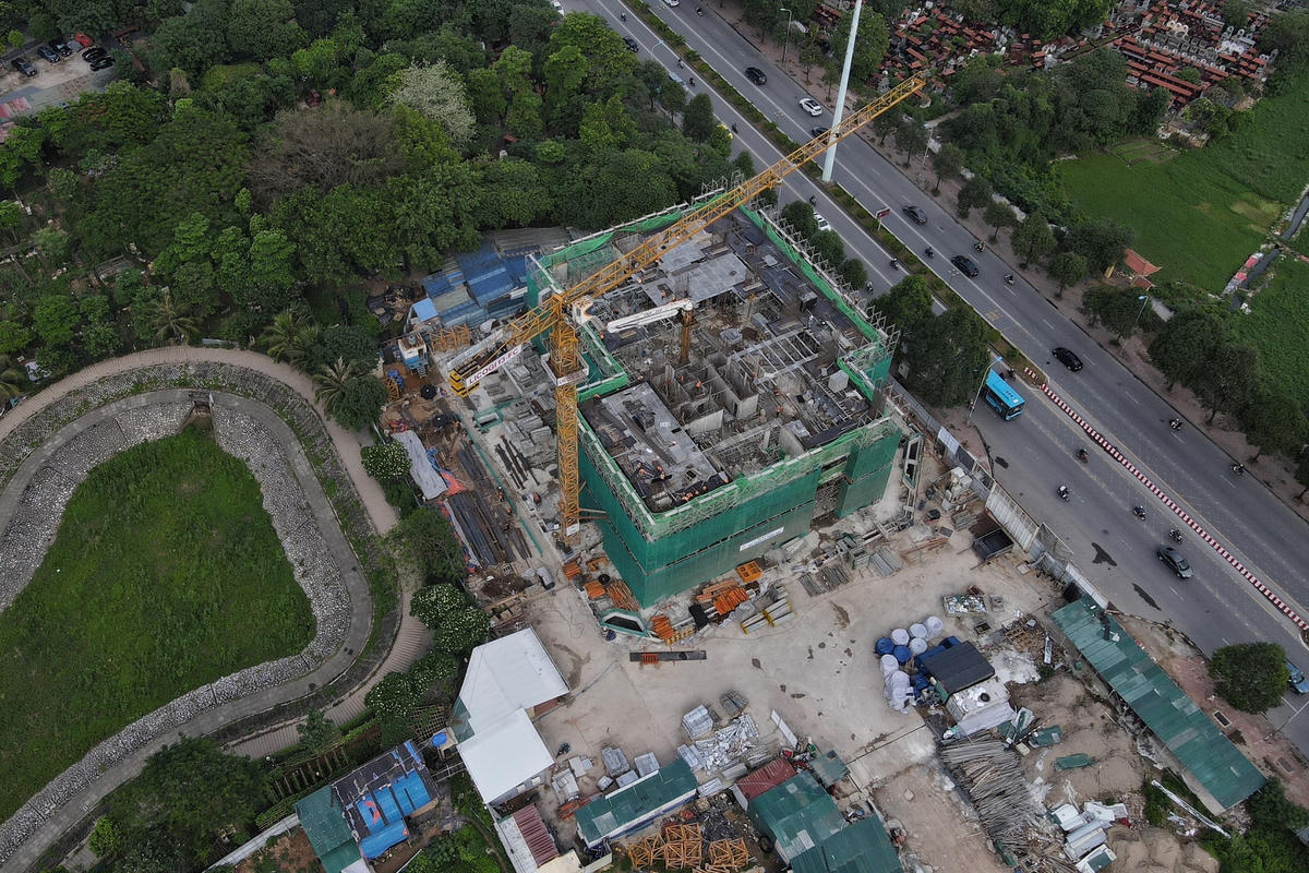 Tại tòa nhà này sẽ có 2 tầng hầm chức năng để xe và các hộp kỹ thuật tòa nhà, tổng diện tích sàn khoảng hơn 5.300 m2; tầng hầm B1 cao 3,3 m, tầng hầm B2 cao 4,8 m.