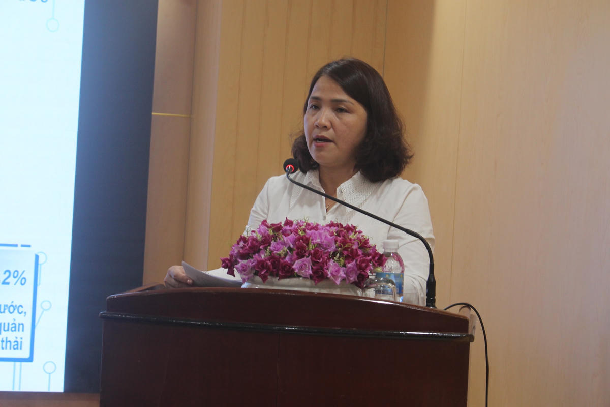 Bà Lê Thị Phương -Cục Trưởng, Cục Thống kê tỉnh Khánh Hòa, phát biểu tại buổi họp báo.