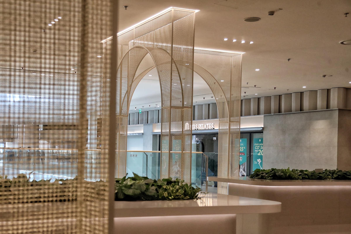 Hà Nội: Lotte Mall West Lake chính thức đi vào hoạt động