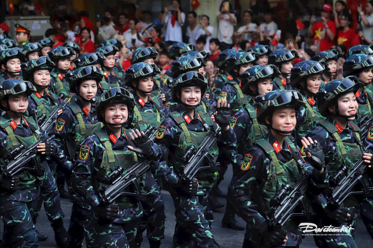 gen-h-Nữ đặc công