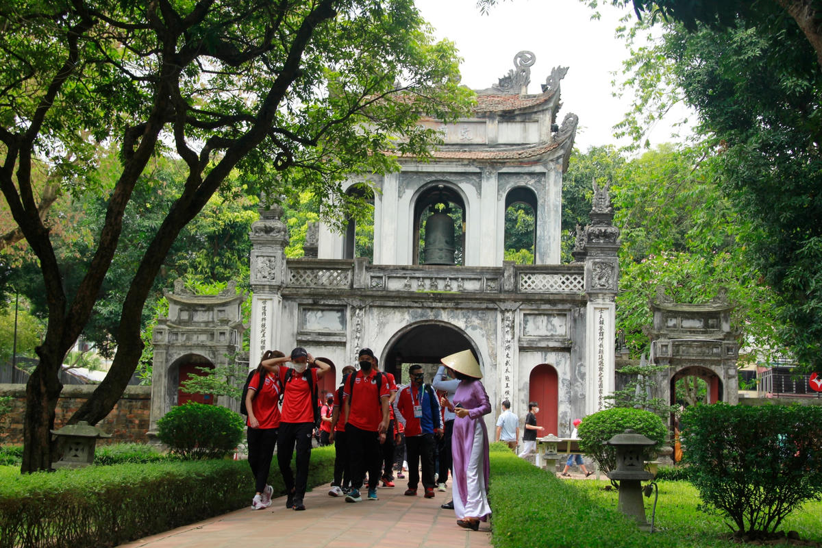 Văn Miếu - Quốc Tử Giám thu hút du khách