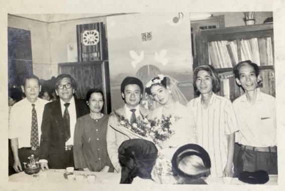 Nghệ sĩ Chiều Xuân trong ngày về làm dâu gia đình nhạc sĩ Đỗ Nhuận.  