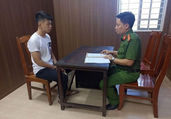 Khởi tố thiếu niên dùng dao đâm bạn gây thương tích 79%