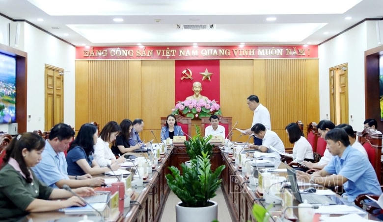 Quang cảnh buổi làm việc.