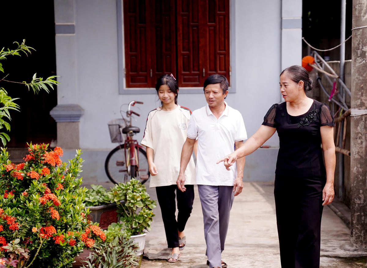 Bà Lê Thị Hồng là người đi đầu trong các phong trào địa phương.