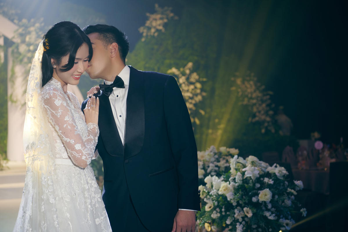 Á hậu Phương Anh rạng rỡ trong lễ cưới. Ảnh: NVCC. 