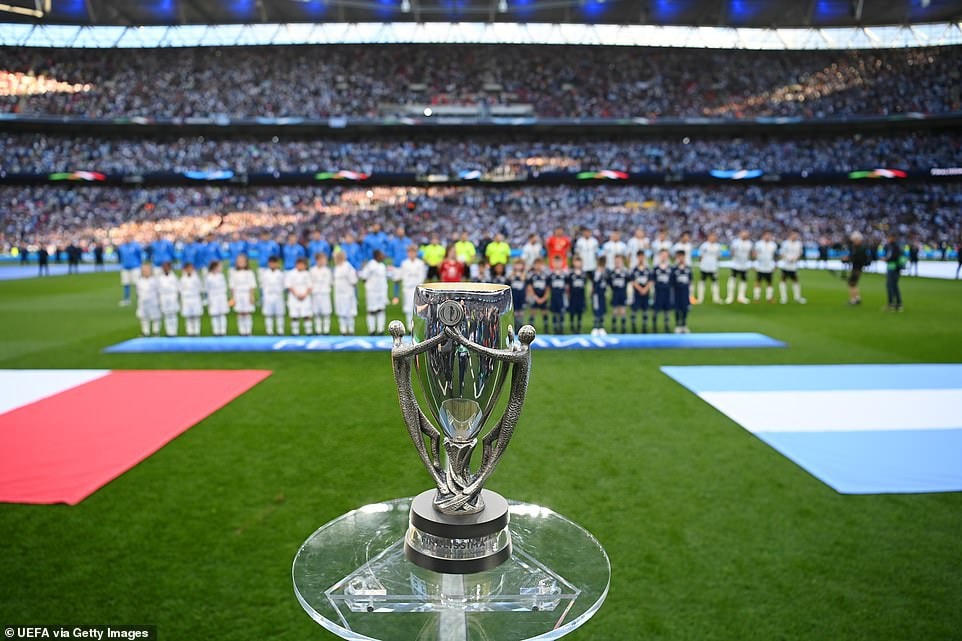 Trận chung kết tranh Siêu Cup Liên lục địa năm nay giữa nhà vô địch châu Âu (Italy) và nhà vô địch Nam Mỹ (Argentina) được tổ chức trên sân Wembley.