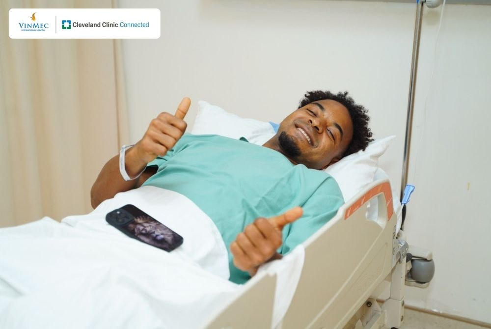 Xuân Son bày tỏ sự tin tưởng vào các bác sĩ phẫu thuật tại Hệ thống Y tế Vinmec