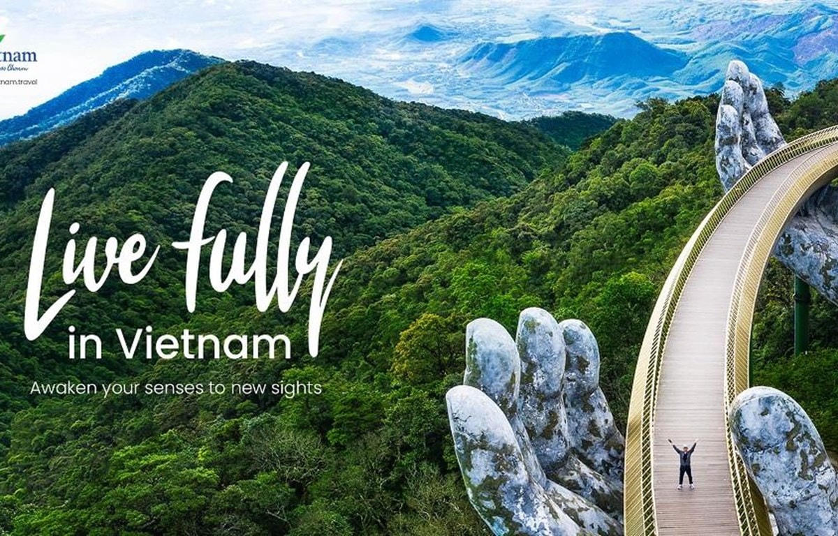 Quảng bá chương trình du lịch “Sống trọn vẹn tại Việt Nam”.
