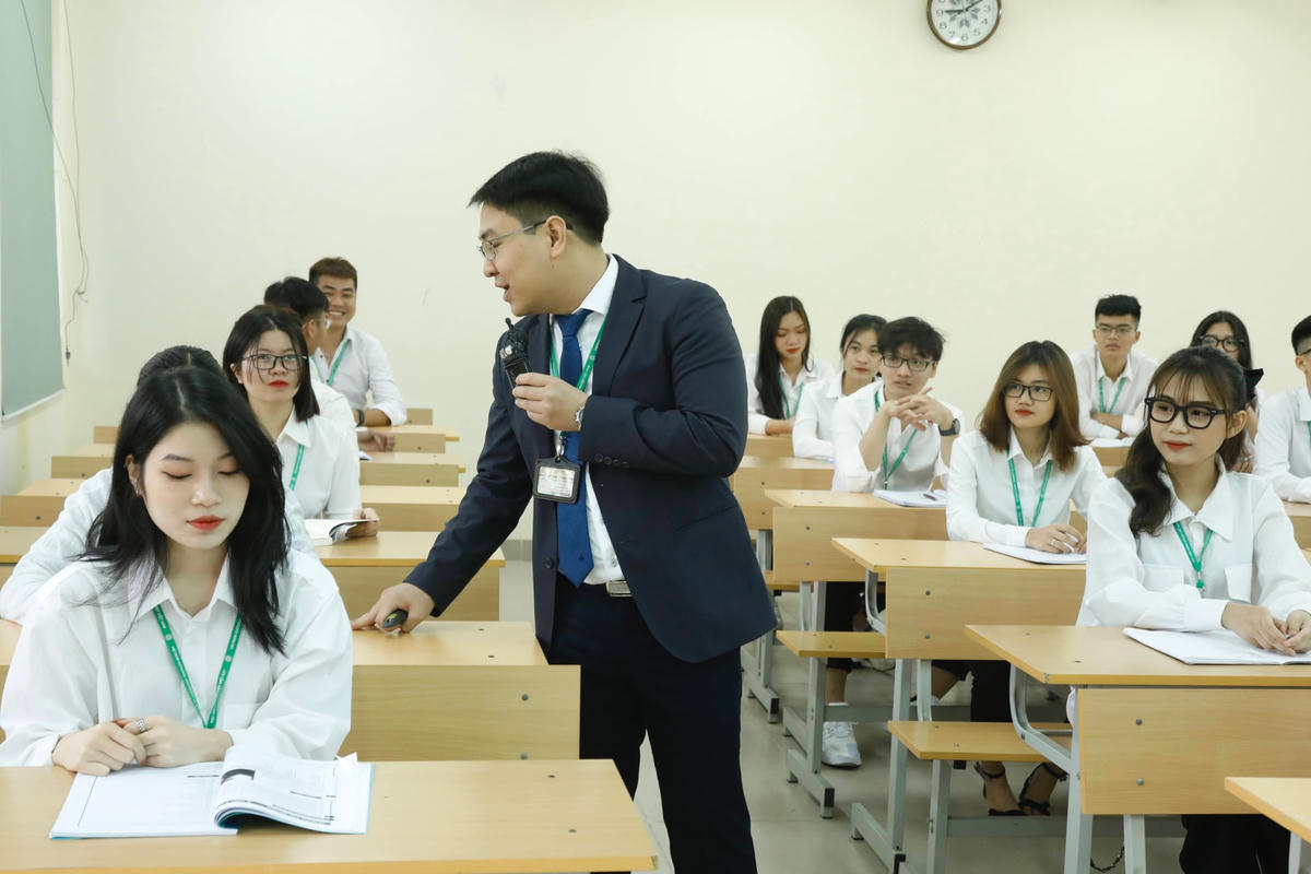 Thiếu giáo viên ảnh hưởng đến chất lượng dạy và học trong nhà trường. Ảnh: Quang Vinh.