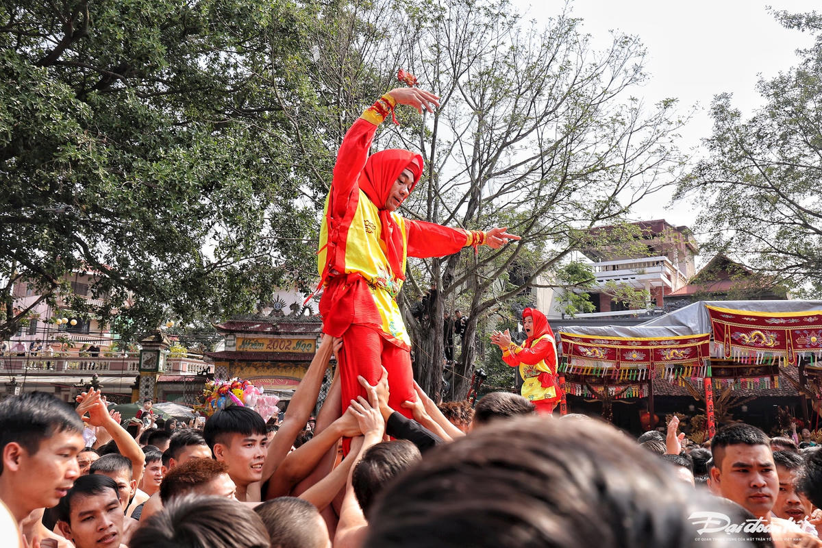 W_le_hoi_ruoc_phao_dong_ky-le-khanh15.jpg