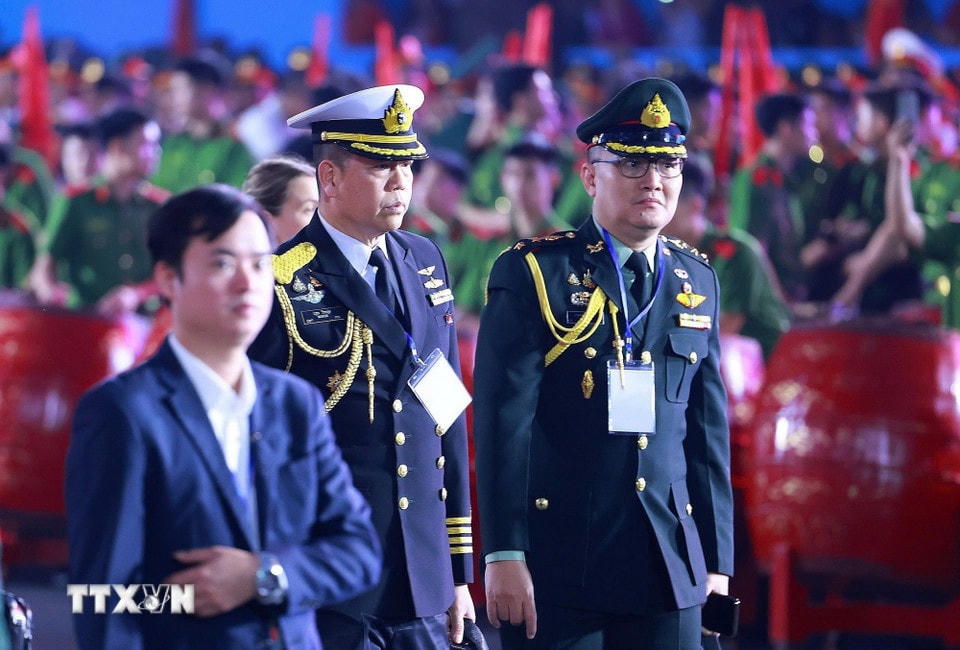 Khách quốc tế đã có mặt tại khu vực khán đài của buổi lễ. (Ảnh: TTXVN)