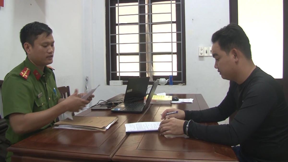 Đối tượng Đào Duy Thạnh tại cơ quan Công an.
