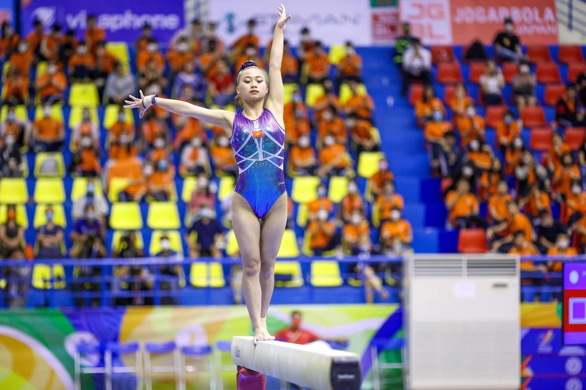 pham-nhu-phuong-anh-hoang-chieu.jpg