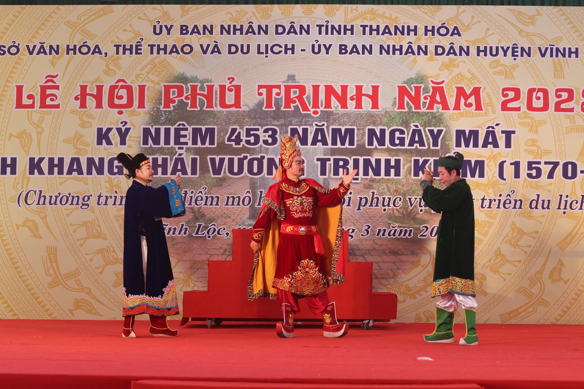 Đồng thời, mở rộng quan hệ bang giao với nhiều nước ở các châu lục trên thế giới; thực hiện các chính sách cải cách thủ công nghiệp, thương mại, phát triển giáo dục, trọng dụng nhân tài, tạo nên những thành tựu to lớn về kinh tế, văn hóa, phát triển tiềm lực quân sự, ngoại giao…  