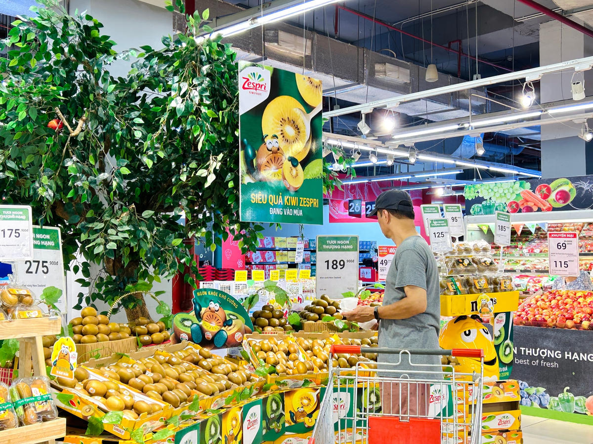 Tại WinMart, các tuần lễ thúc đẩy hàng hoá nhập khẩu được tổ chức đều đặn vào các dịp cuối tuần.