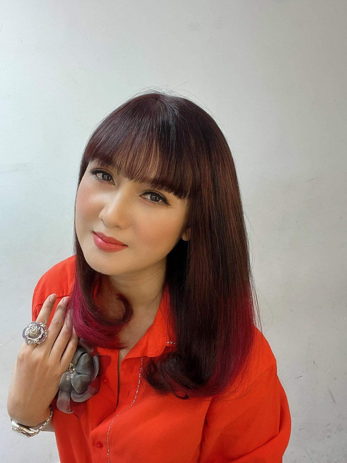 Hoàng Minh ấn tượng với Hiền Mai bởi vẻ ngoài xinh đẹp, hiền lành và hòa đồng.