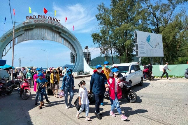 Khách đến Phú Quốc dịp lễ 30/4 - 1/5 giảm 11,5% so với cùng kỳ năm 2022.  