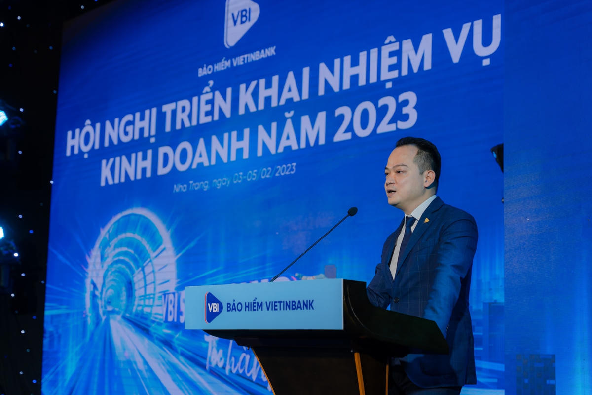 Ông Nguyễn Huy Quang, Chủ tịch HĐQT Bảo hiểm VietinBank - VBI phát biểu chỉ đạo tại Hội nghị triển khai nhiệm vụ kinh doanh năm 2023.
