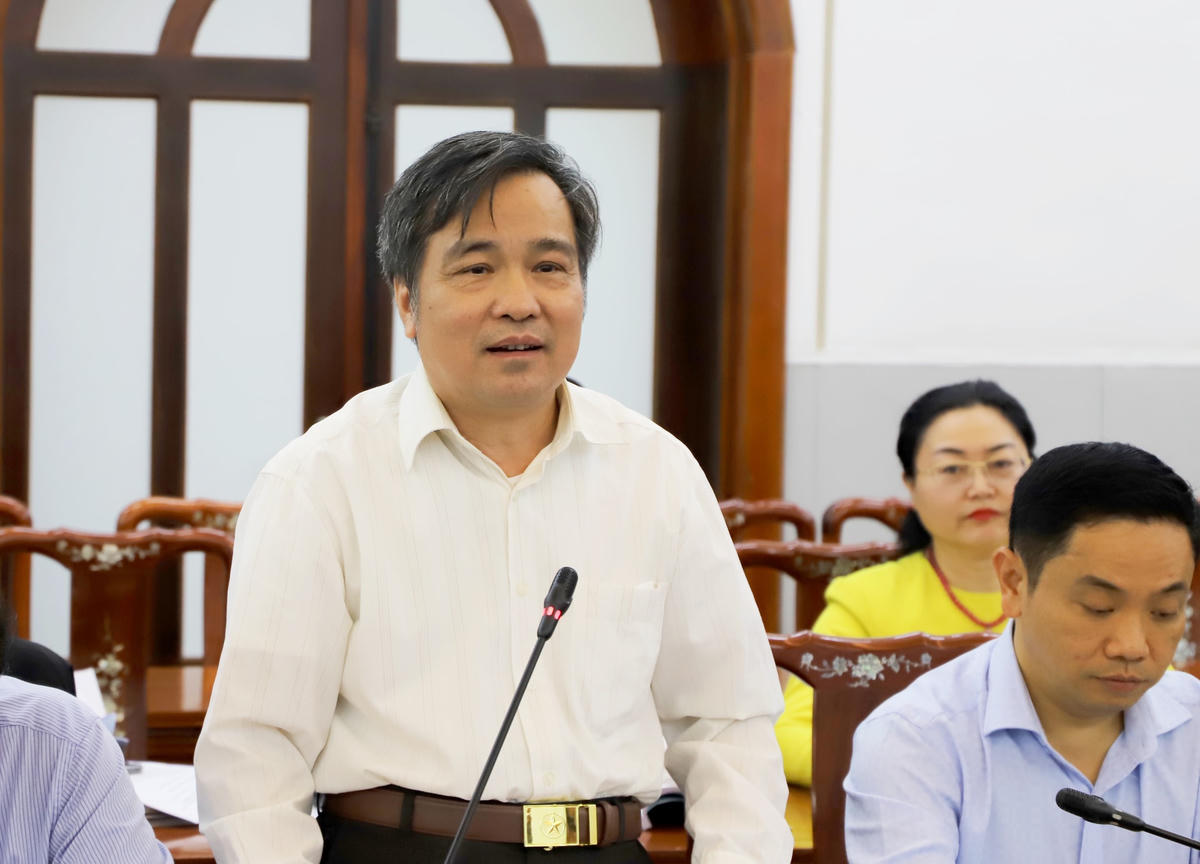 TS. Nguyễn Văn Hùng, nguyên Phó Trưởng Ban Dân vận Trung ương phát biểu.