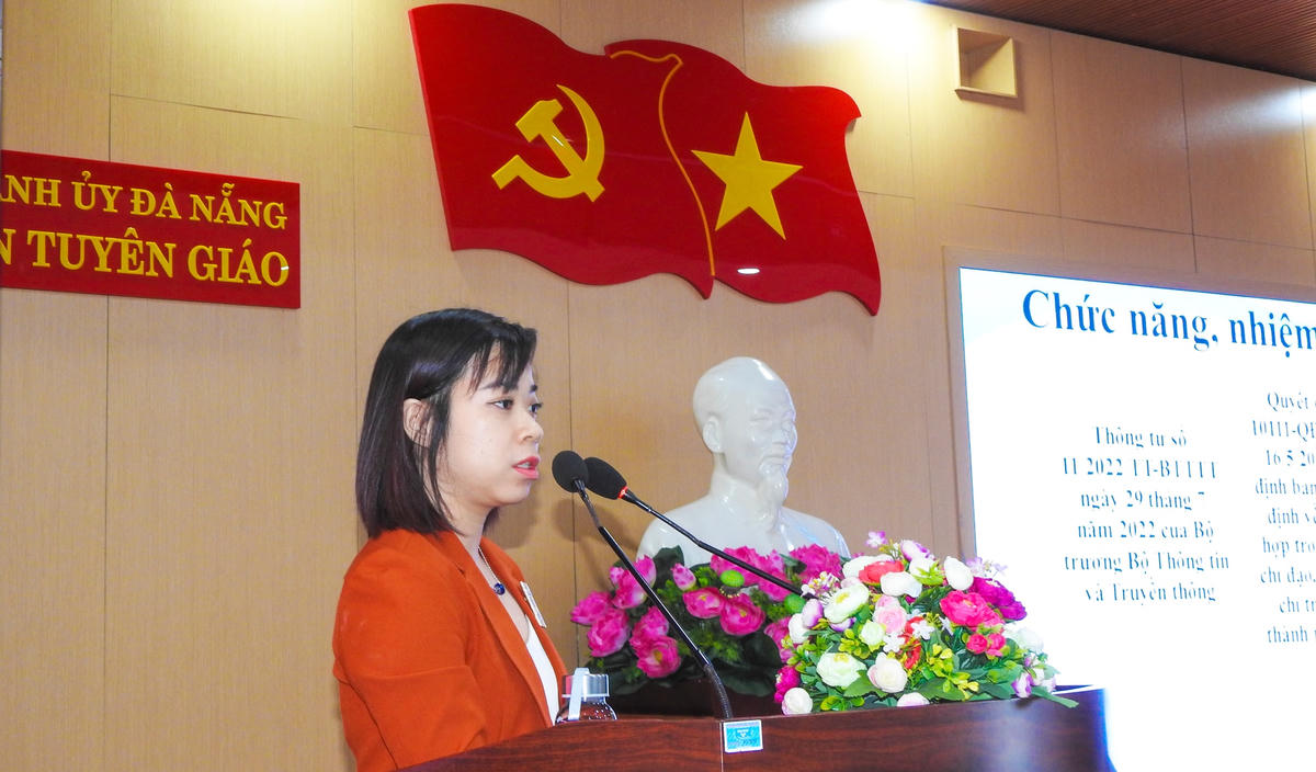 Đại diện Sở TT&TT Đà Nẵng thông tin về công tác quản lý báo chí trên địa bàn. Ảnh: Thanh Tùng.