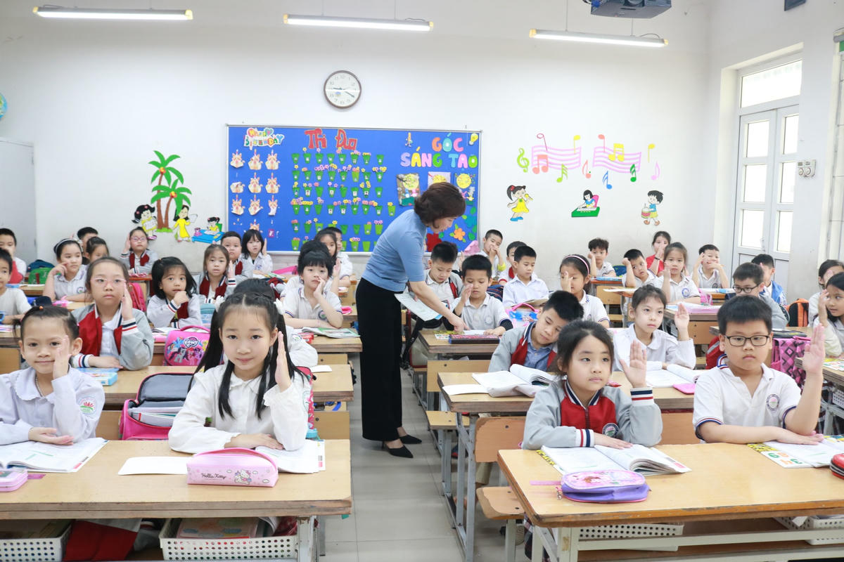 Một tiết học của cô và trò Trường Tiểu học Đông Thái (quận Ba Đình, Hà Nội).