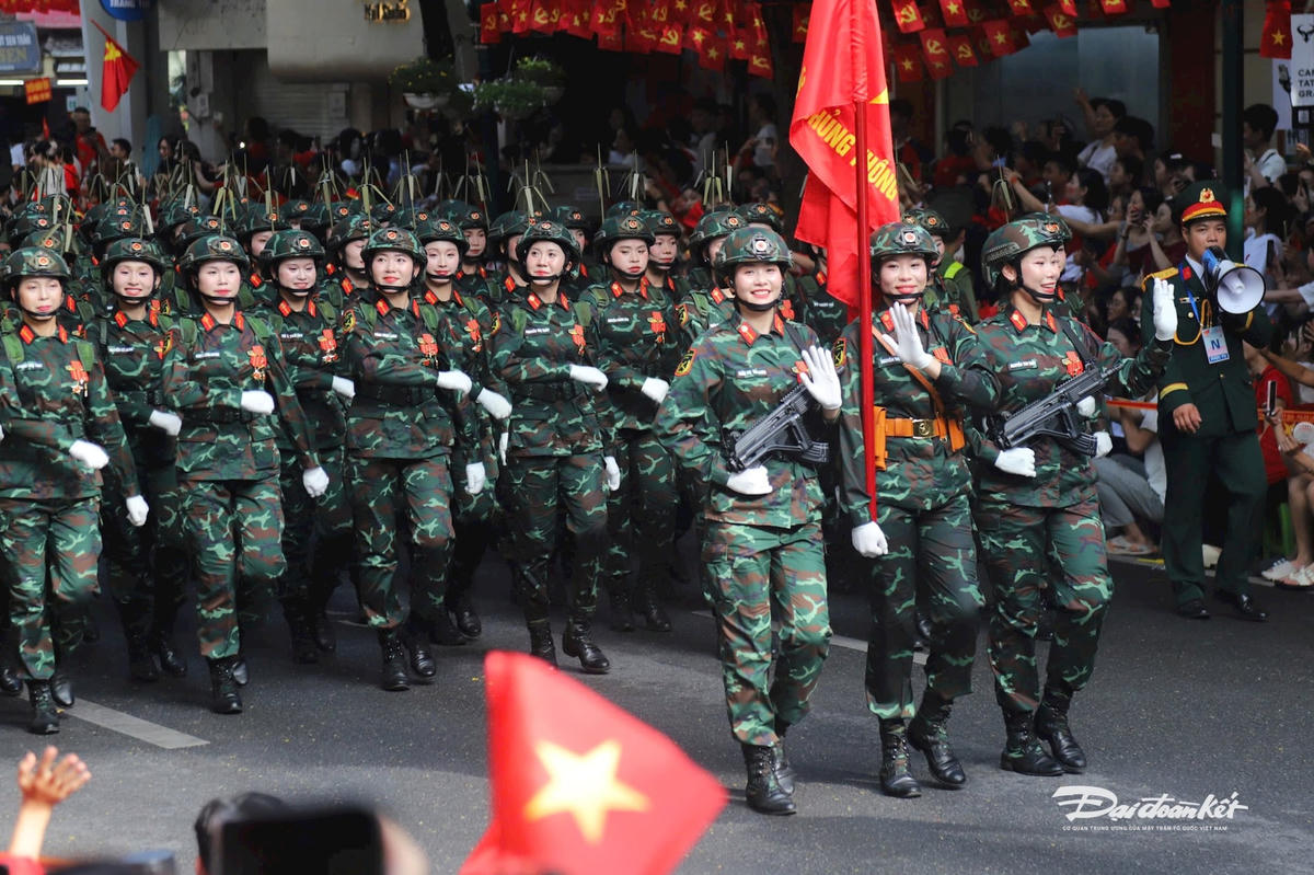 gen-h-Nữ thông tin