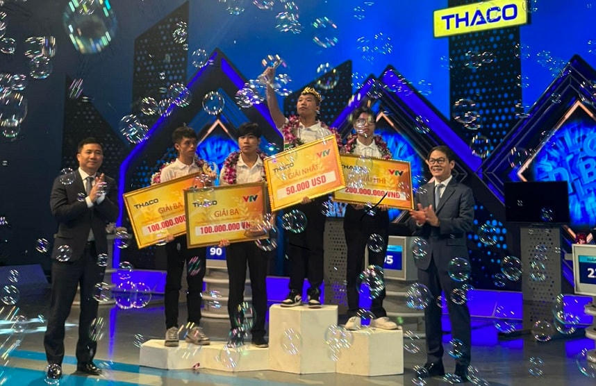 Chiến thắng Đường lên đỉnh Olymia năm 2023, Lê Xuân Mạnh nhận được giải thưởng trị giá 50.000 USD (khoảng 1,2 tỷ đồng).