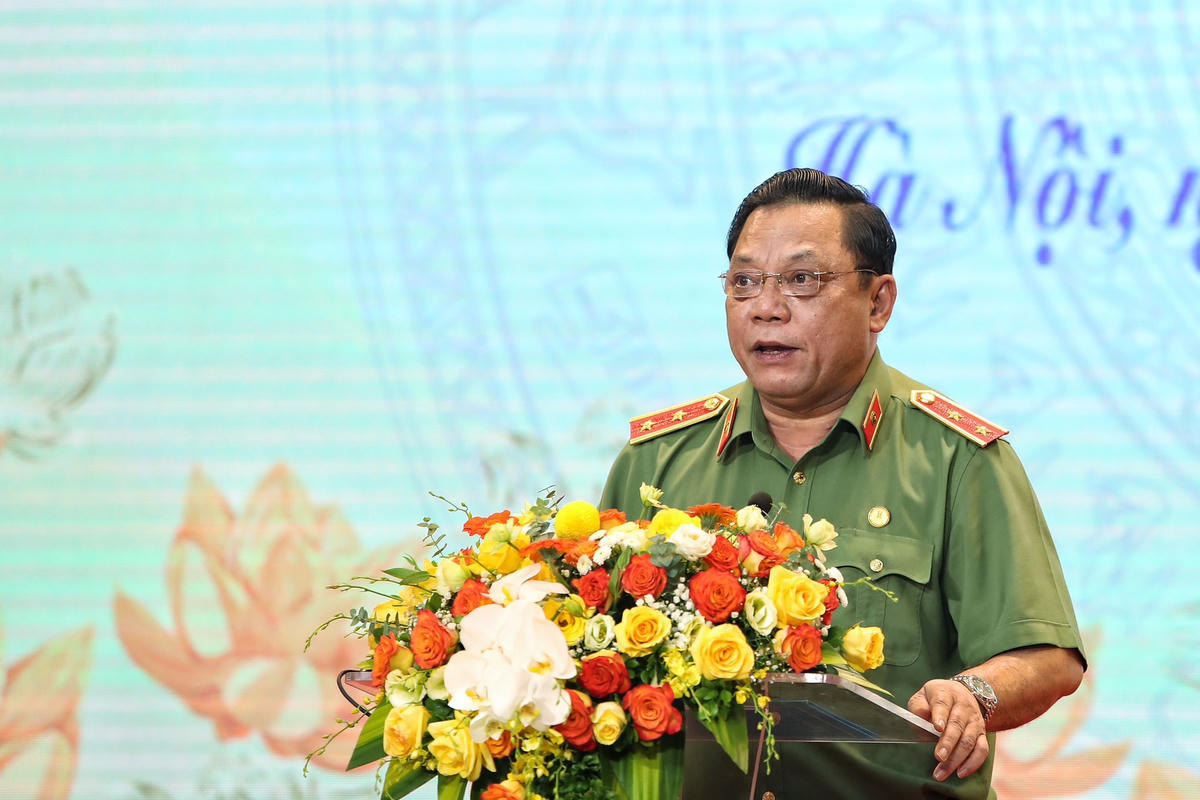 Trung tướng Nguyễn Hải Trung - Ủy viên Ban Thường vụ Thành ủy, Bí thư Đảng ủy, Giám đốc Công an Thành phố, Phó Trưởng ban Thường trực BCĐ 138 Thành phố Hà Nội phát biểu khai mạc Ngày hội.