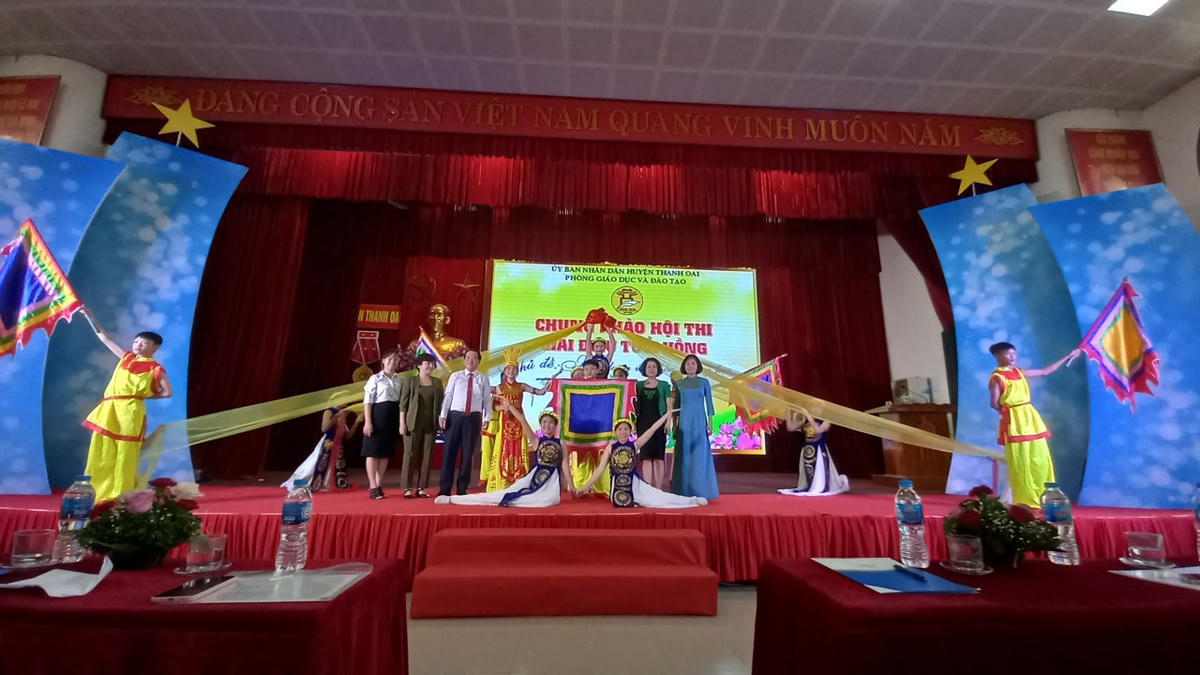 Trường trung học cơ sở Hồng Dương: Gần 60 năm vững vàng với nhiều thành tích