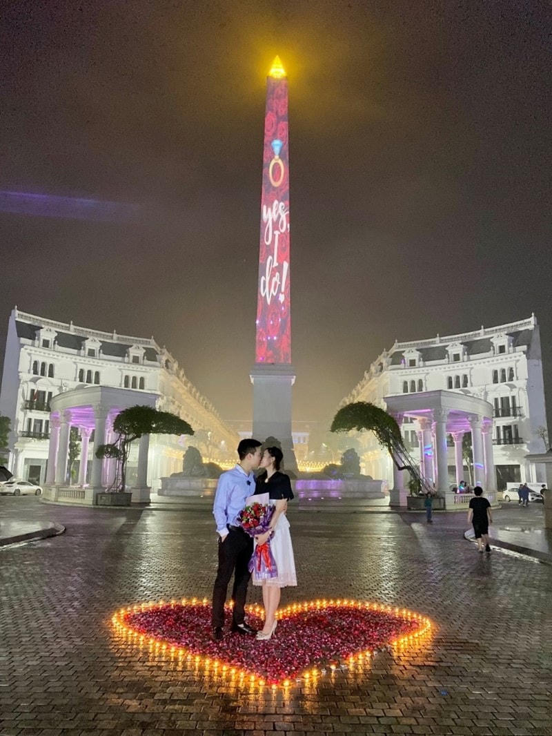 'Phát sốt' với màn cầu hôn lãng mạn tại Danko City