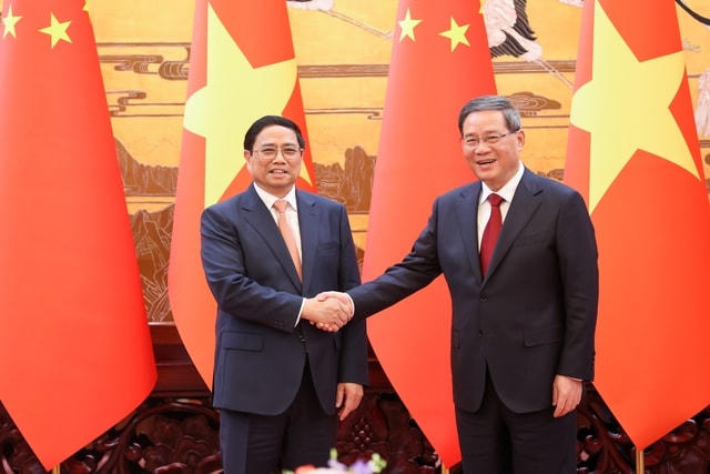 Thủ tướng Phạm Minh Chính và Thủ tướng Lý Cường tại hội đàm.
