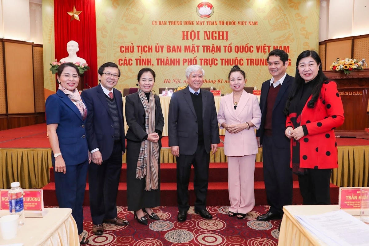 anh-bai-thay.jpg