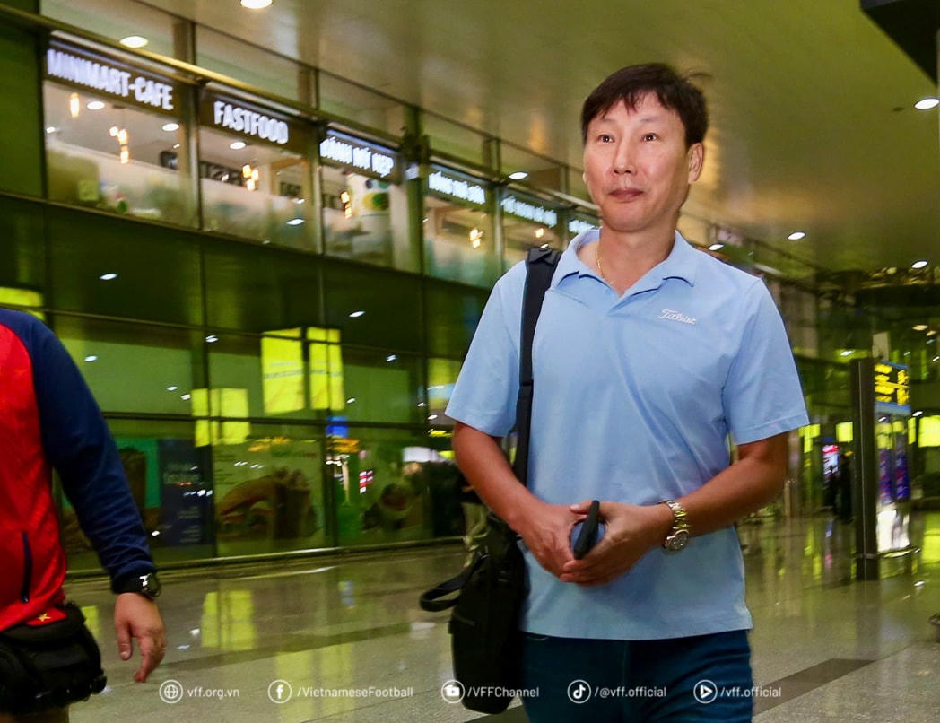 HLV Kim Sang Sik. Ảnh: VFF.