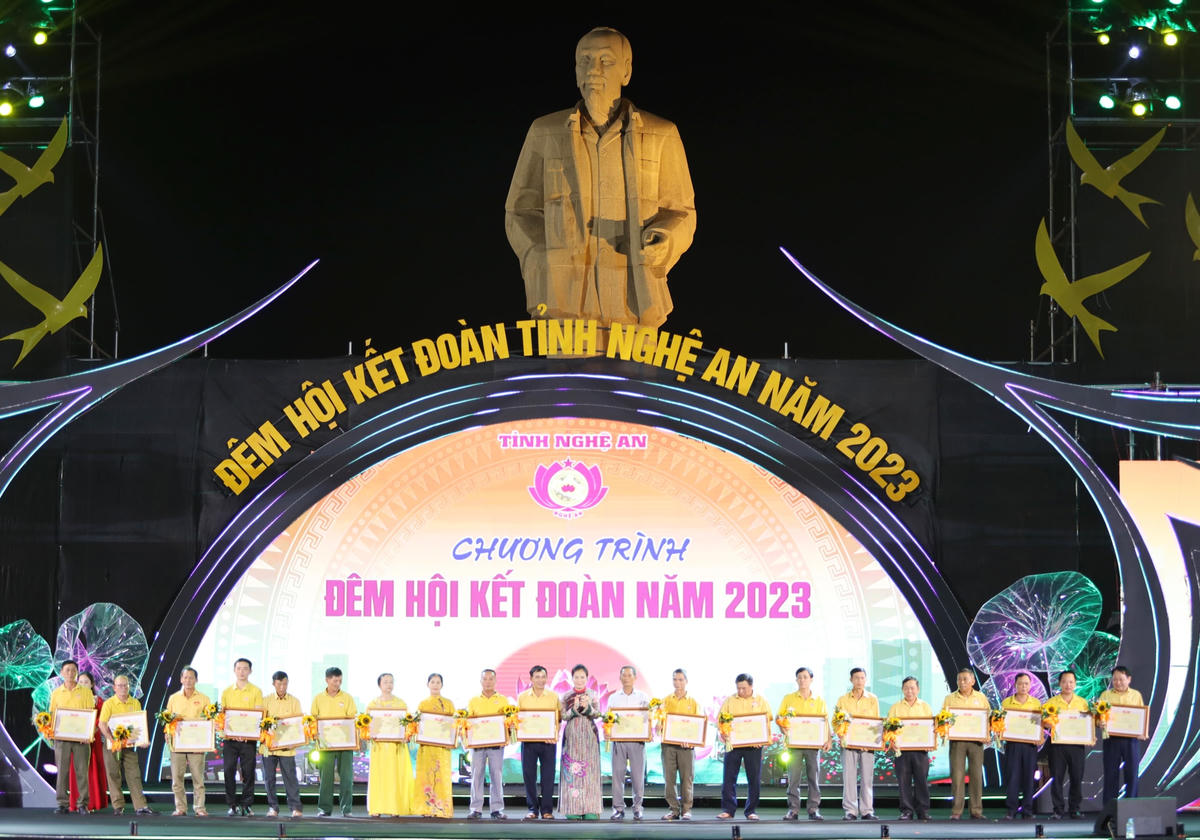 'Đêm hội kết đoàn' tại Nghệ An