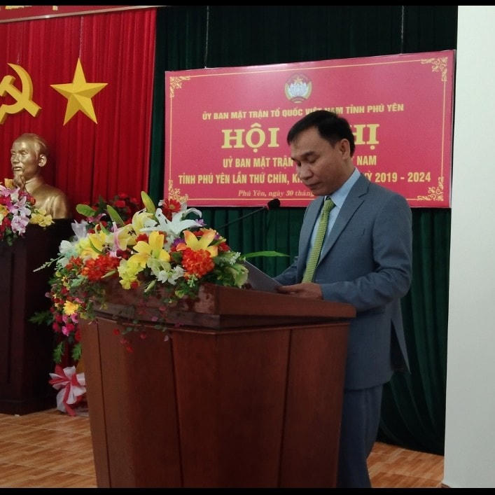 Ông Nguyễn Quốc Hoàn, Chủ tịch Ủy ban MTTQ Việt Nam tỉnh  Phú Yên, phát biểu tại Hội nghị. 