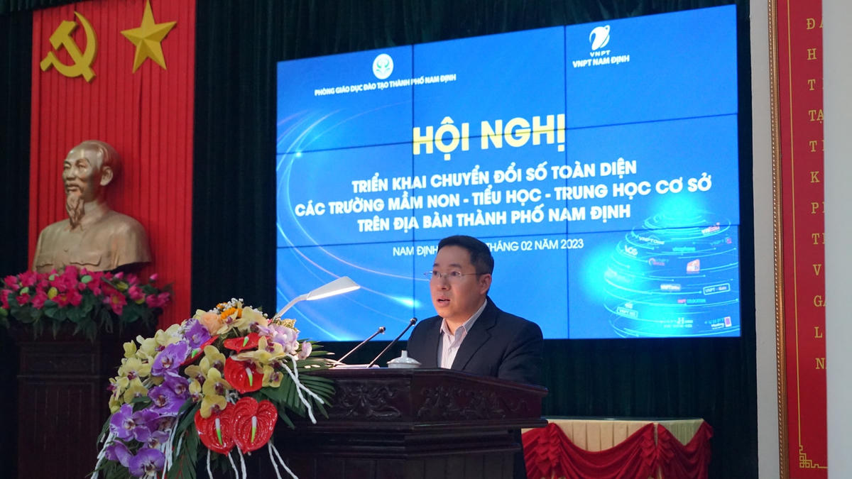 Đại biểu phát biểu tại hội nghị.