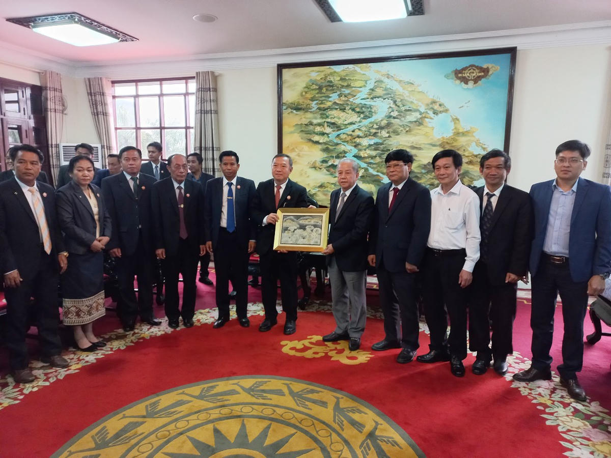 Lãnh đạo tỉnh Thừa Thiên - Huế tiếp đón đoàn đại biểu Uỷ ban Trung ương Mặt trận Lào xây dựng đất nước.