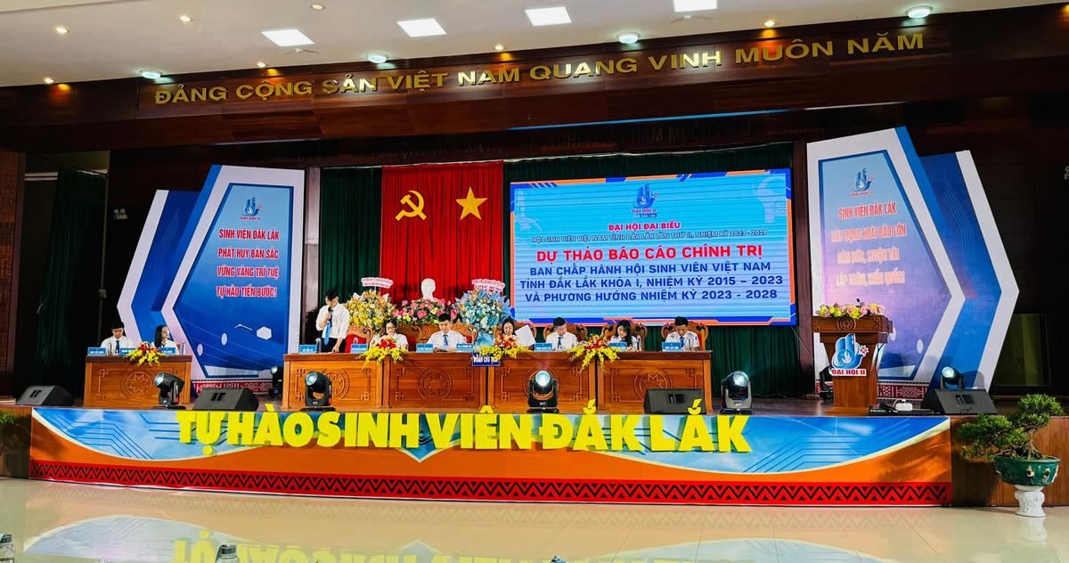 Đại hội có khẩu hiệu Sinh viên Đắk Lắk – Phát huy bản sắc, vững vàng trí tuệ, tự hào tiến bước.