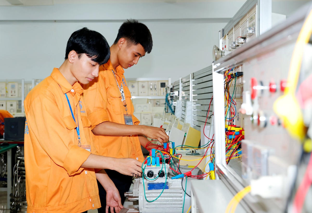 Sinh viên Trường Cao đẳng nghề Vĩnh Phúc.
