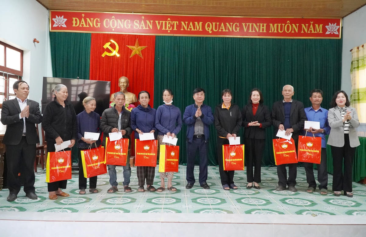 anh 8