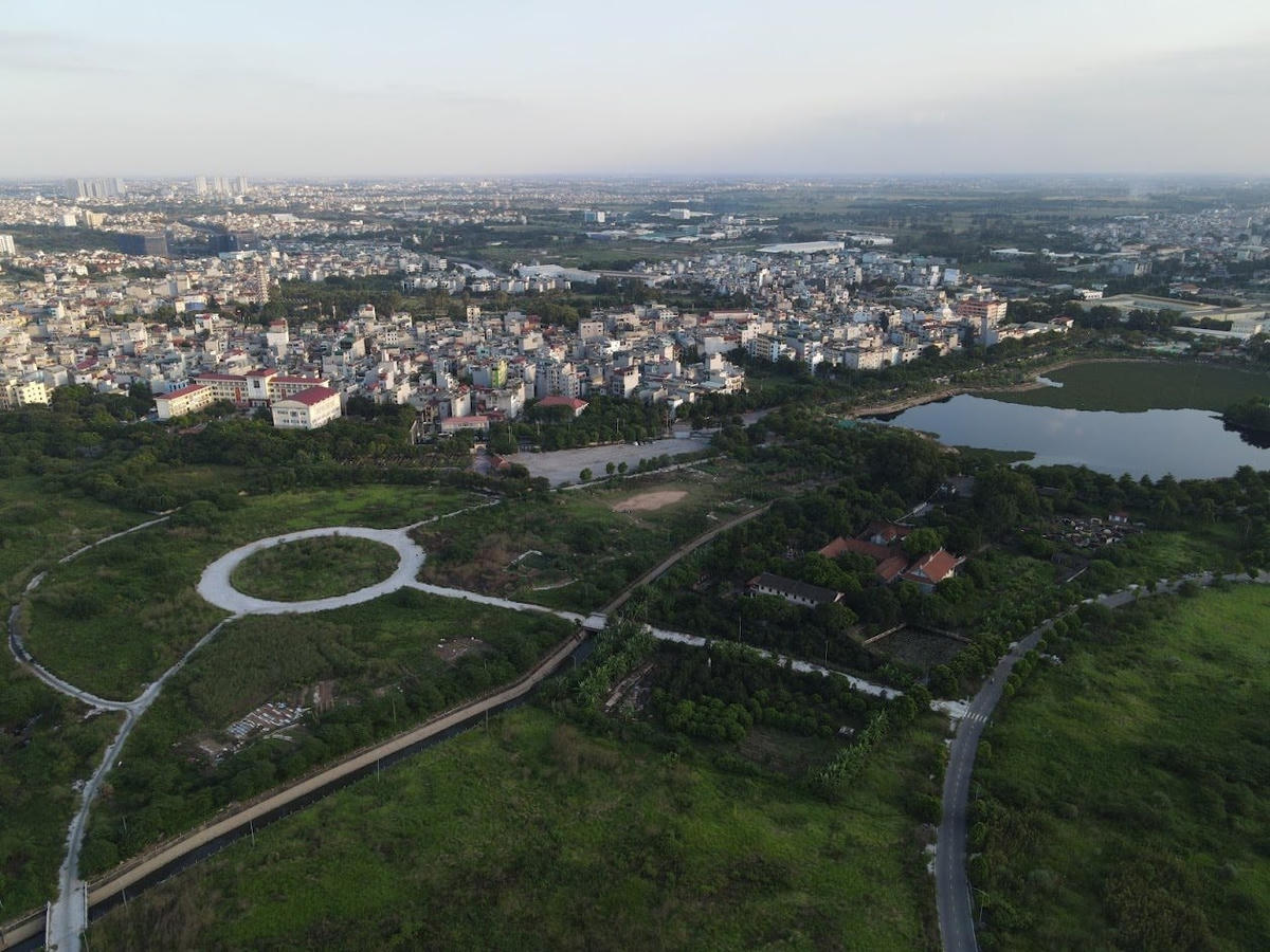 anhbenphai.jpg
