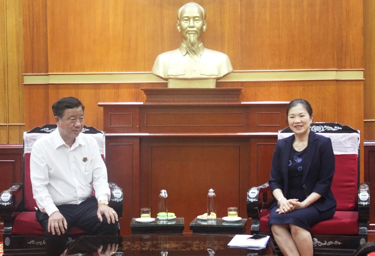 Phó Chủ tịch Trương Thị Ngọc Ánh đánh giá cao tình đoàn kết và tấm lòng với quê hương của kiều bào tỉnh Udon Thani nói riêng và cộng đồng người Việt Nam tại Thái Lan nói chung.