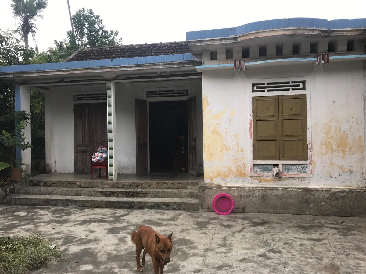 Ngôi nhà cấp 4 cũ kỹ của gia đình ông Phan Văn Hồng.