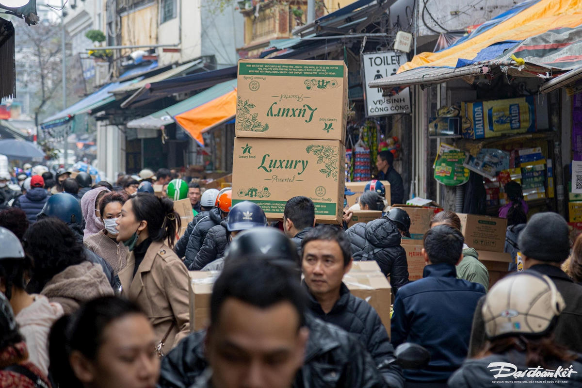 W_pho_banh_keo-le-khanh25.jpg