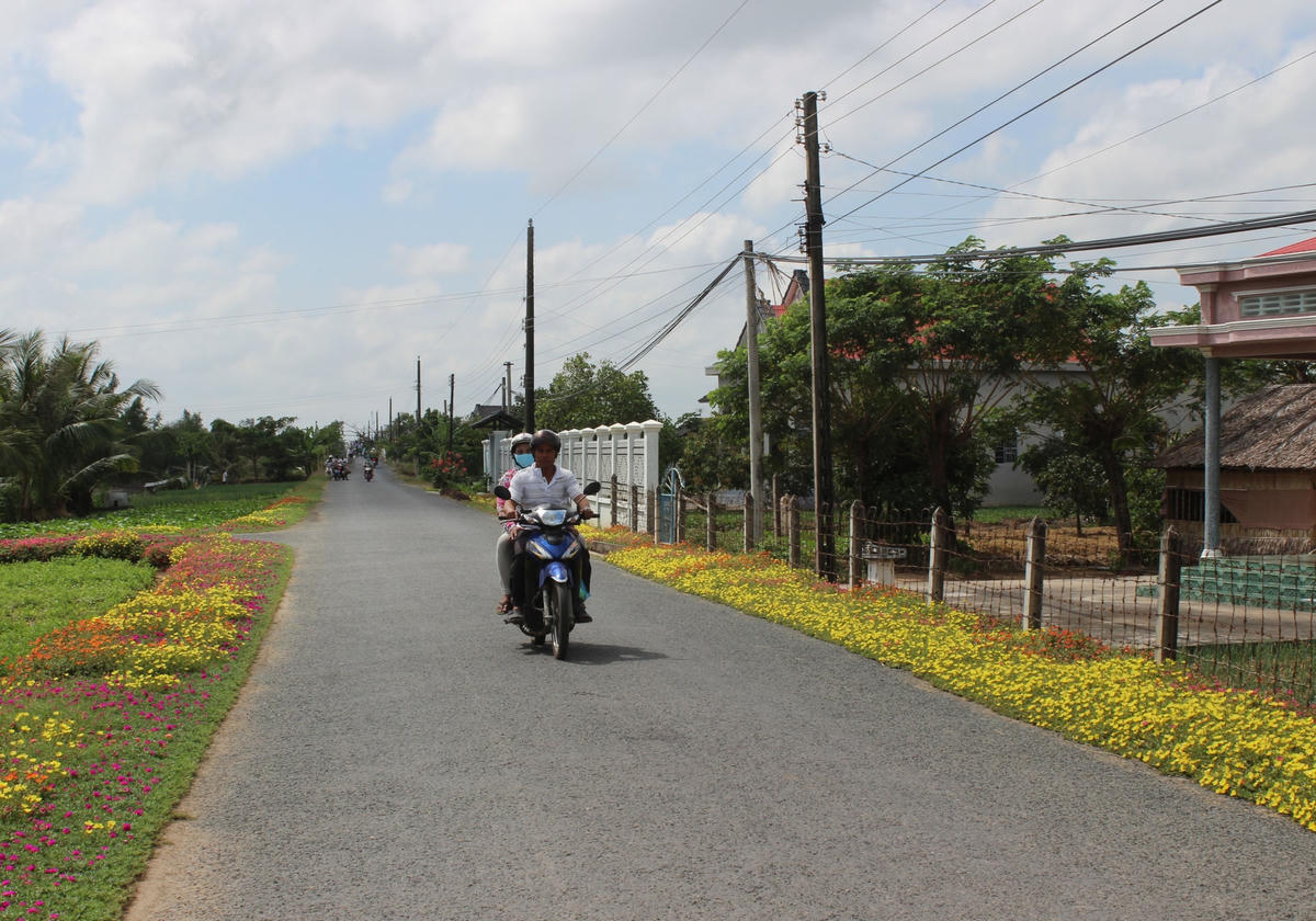 Thời gian qua việc đầu tư hạ tầng cho vùng đồng bào dân tộc thiểu số được các cấp chính quyền ở Bạc Liêu quan tâm ngày càng khởi sắc.