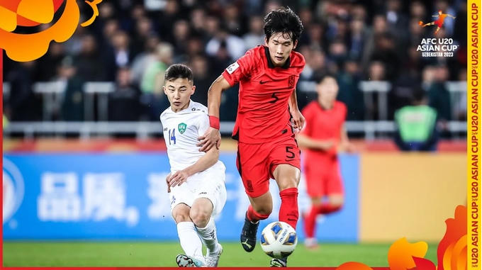 Đánh bại U20 Hàn Quốc, U20 Uzbekistan gặp U20 Iraq ở chung kết.